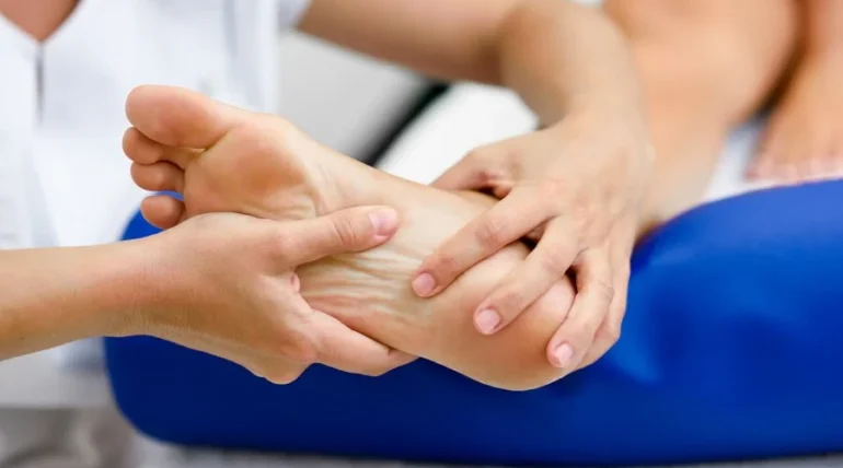 Prevent Neuropathy: Early Warning Signs You Shouldn’t Ignore
